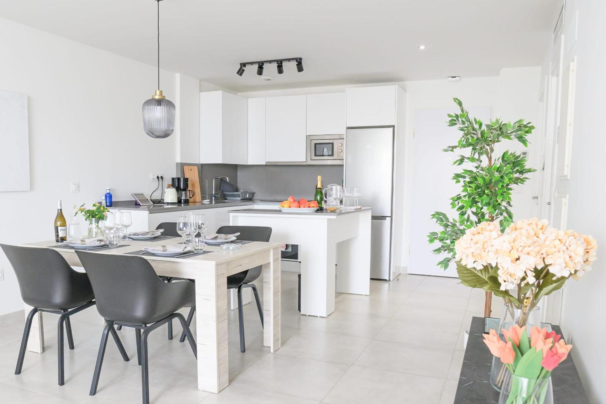State-of-the-art In La Cala Casa Banderas Apartment